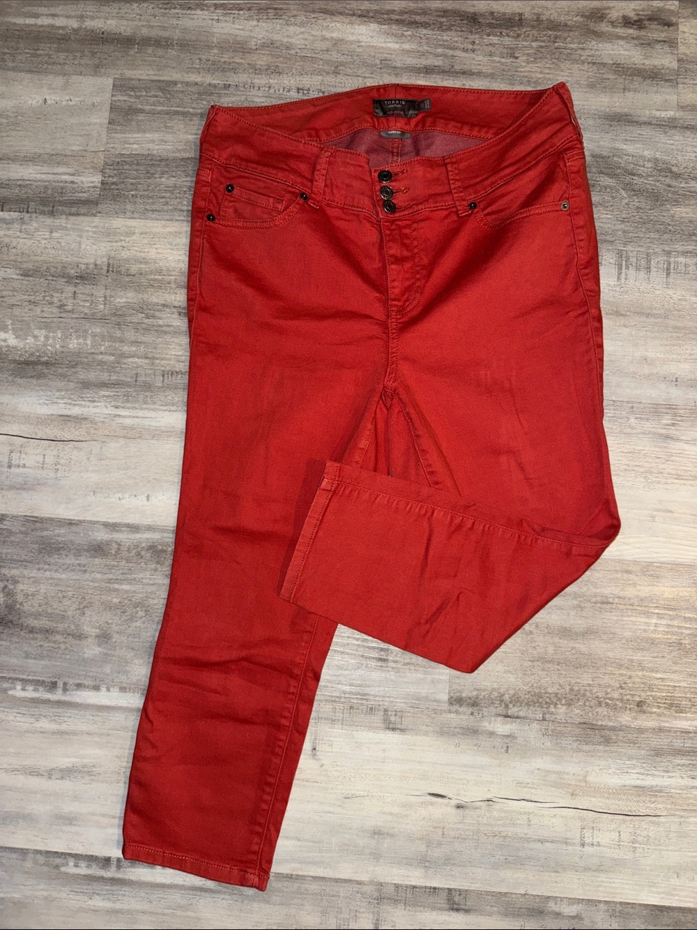 torrid Red Ankle-Length Stretch Jeans